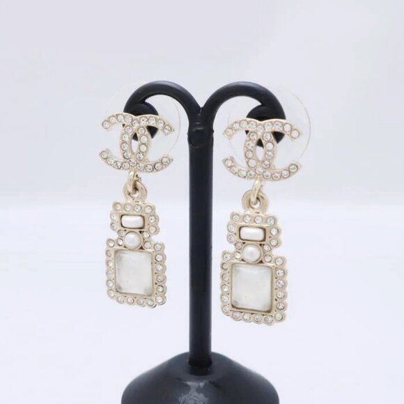 CHANEL CC Logos Rhinestone Pearl Bottle Stud Earrings Gold Tone A21K Auth w/Box - Picture 1 of 5